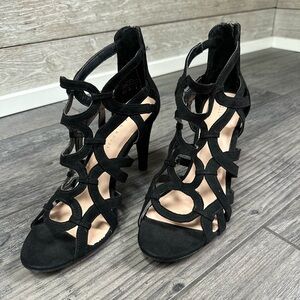 Black Kelly & Katie heels!